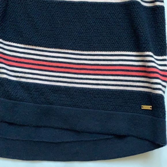 🌟Tommy Hilfiger Stripped Sweater🌟 - Picture 3 of 11